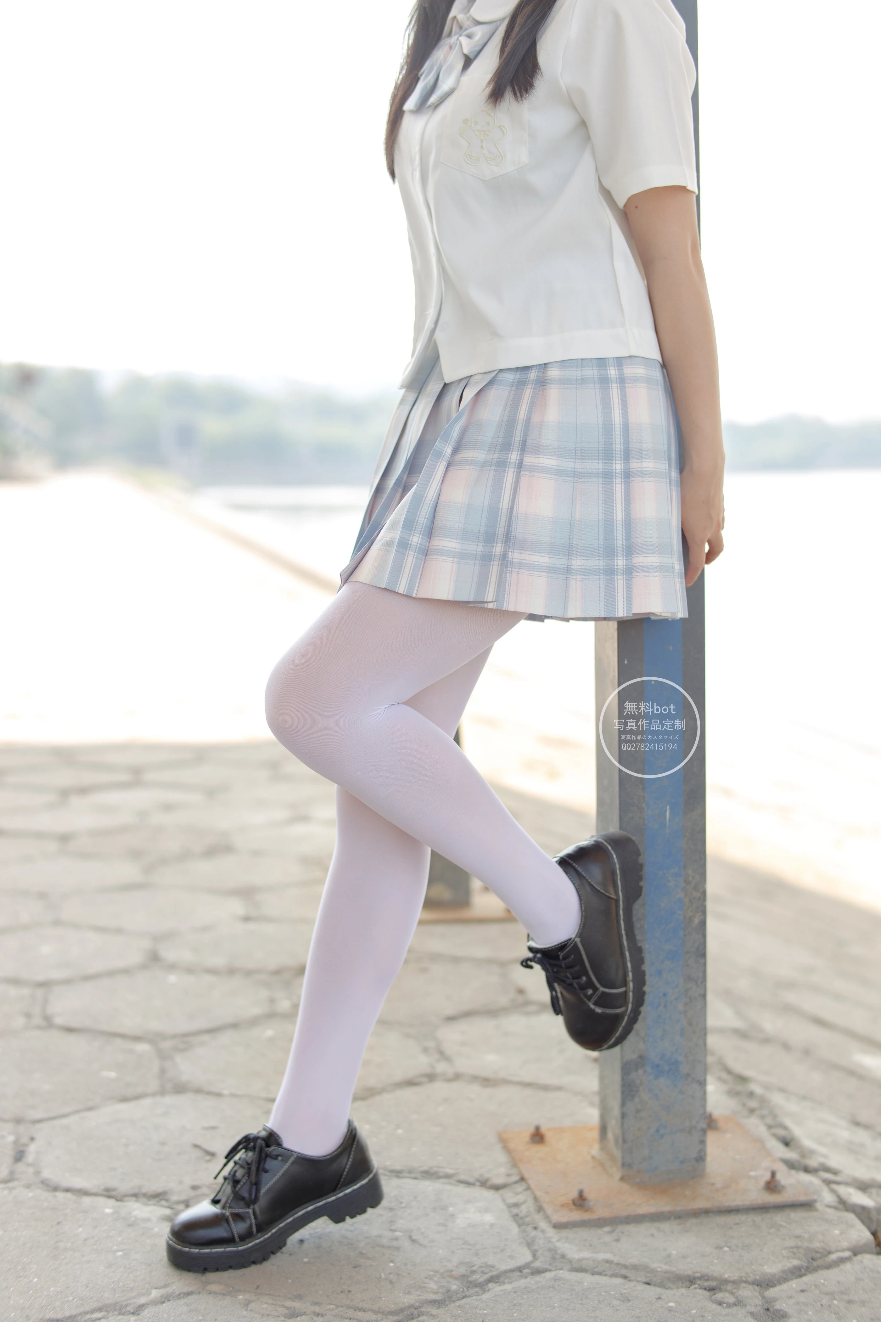 森萝财团 有料001  小兰 白丝JK制服少女 [64P]插图6